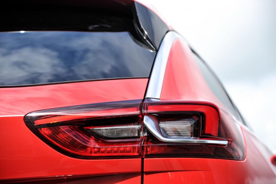 Детали экстерьера Vauxhall Insignia SRi Sports Tourer 2017 года  (фото 18 из 20)